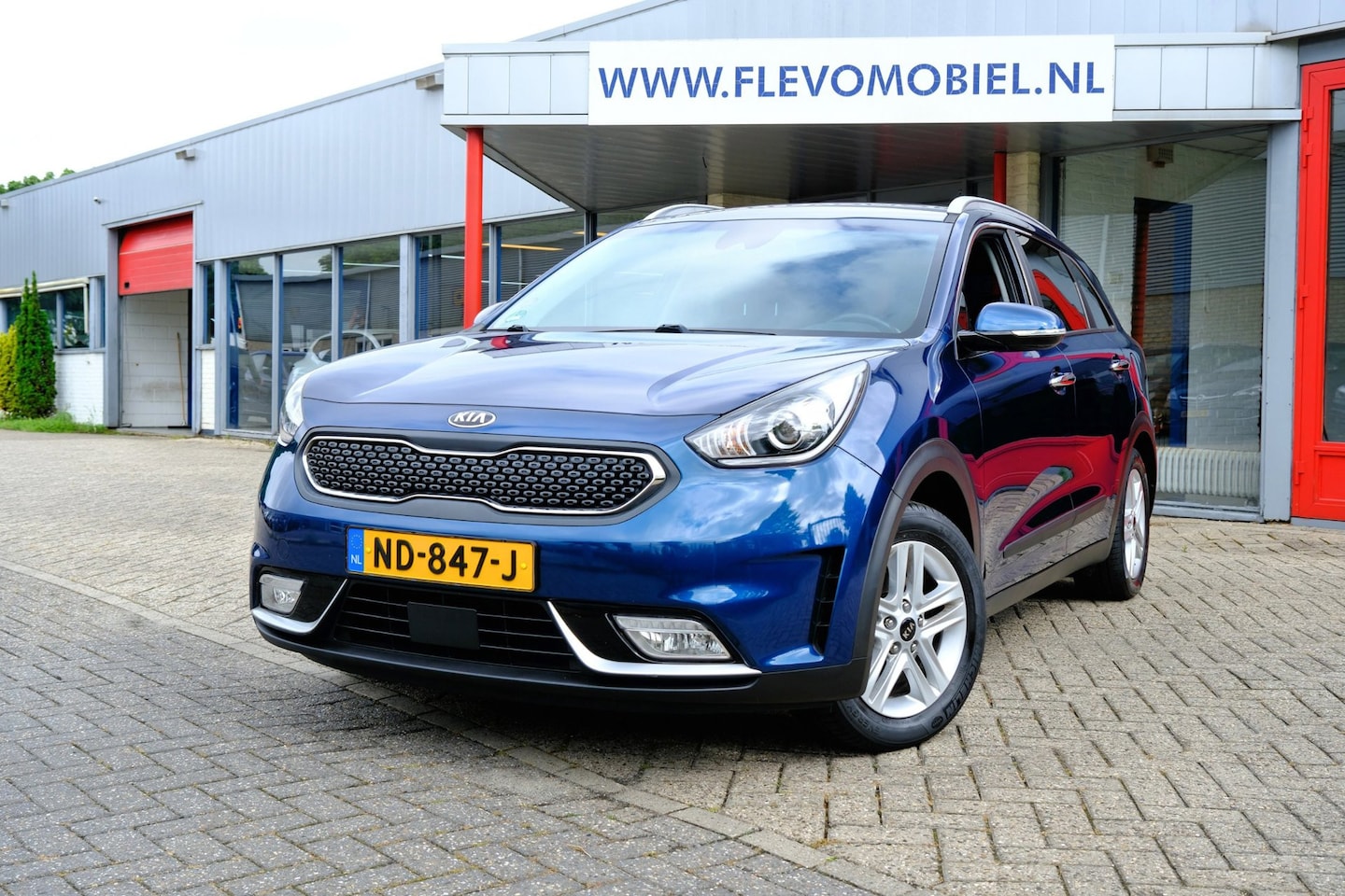 Kia Niro - 1.6 GDi Hybrid BusinessLine Aut. Leder|Navi|Cam|Adapt.Cruise|LMV - AutoWereld.nl