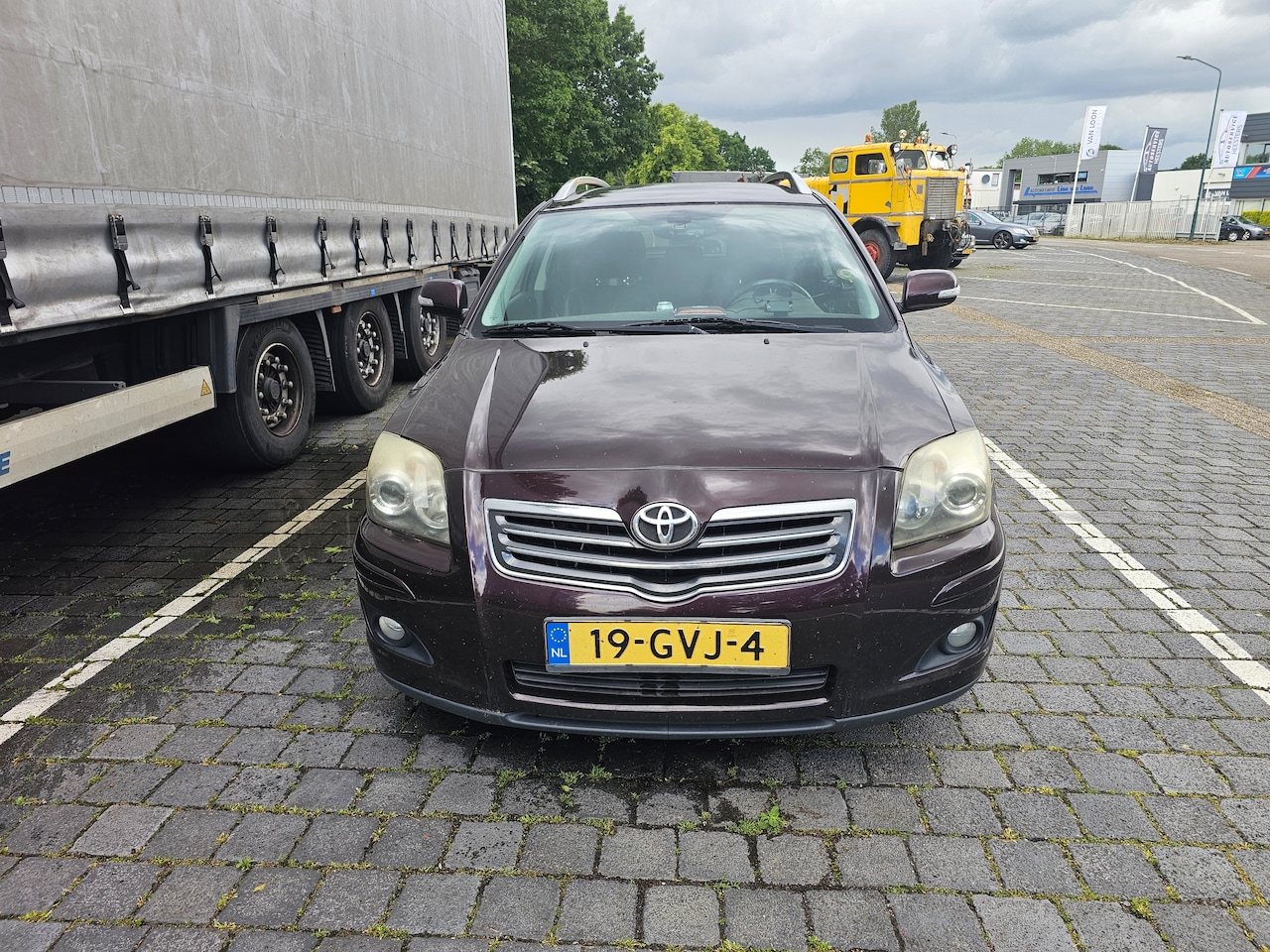 Toyota Avensis Wagon - 2.2 D-4D Luna Business 177pk uitvoering - AutoWereld.nl