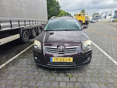 Toyota Avensis Wagon - 2.2 D-4D Luna Business 177pk uitvoering