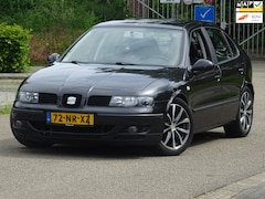 SEAT Leon - 1.6-16V Sport BJ2004 NAP/CLIMA/NIEUWE APK