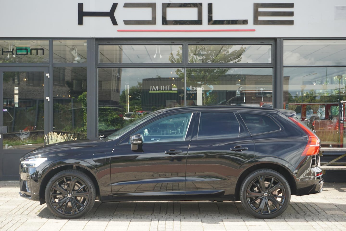 Volvo XC60 - 2.0 T6 Plug-in hybrid AWD Plus Black Edition 2.0 T6 Plug-in hybrid AWD Plus Black Edition - AutoWereld.nl