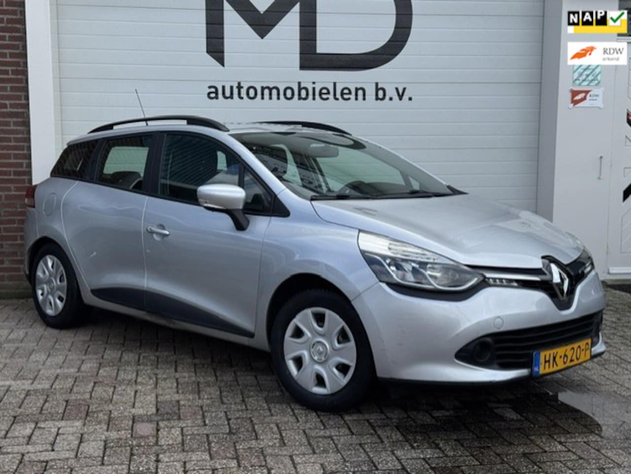 Renault Clio Estate - 0.9 TCe Expression - Trekhaak - LED-Navi - AutoWereld.nl