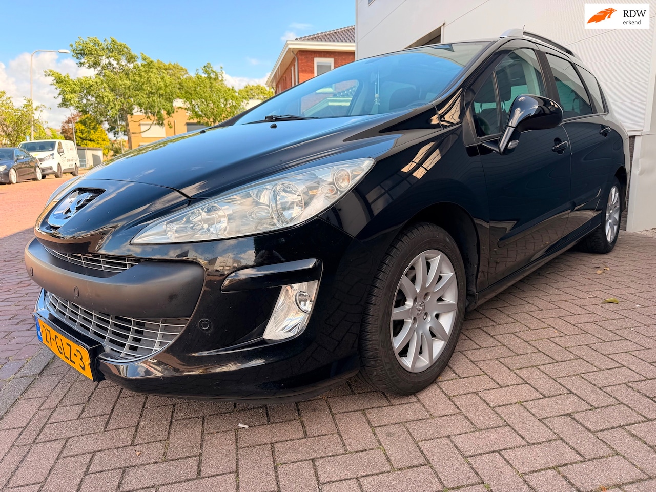 Peugeot 308 SW - 1.6 VTi XS/6 persoons/Pano/Climate-c/Cruise-c/Trekhaak/Goed-onderhouden - AutoWereld.nl