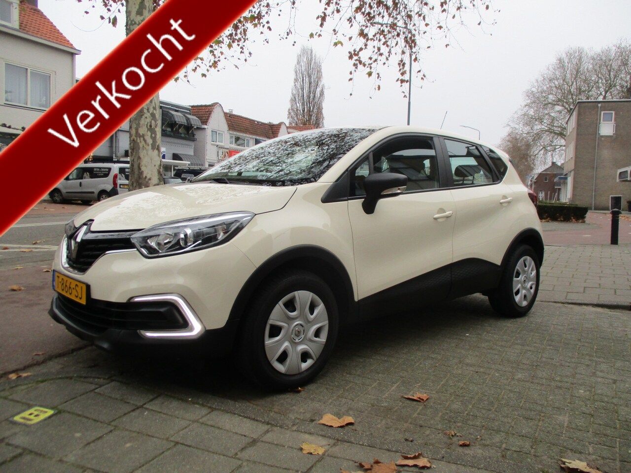 Renault Captur - 0.9 TCe Life 5-drs / AIRCO / P.D.C / 67dkm - AutoWereld.nl