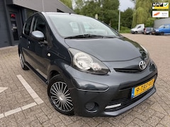 Toyota Aygo - 1.0 VVT-i Aspiration | Bluetooth | Apk | Nap | Airco |