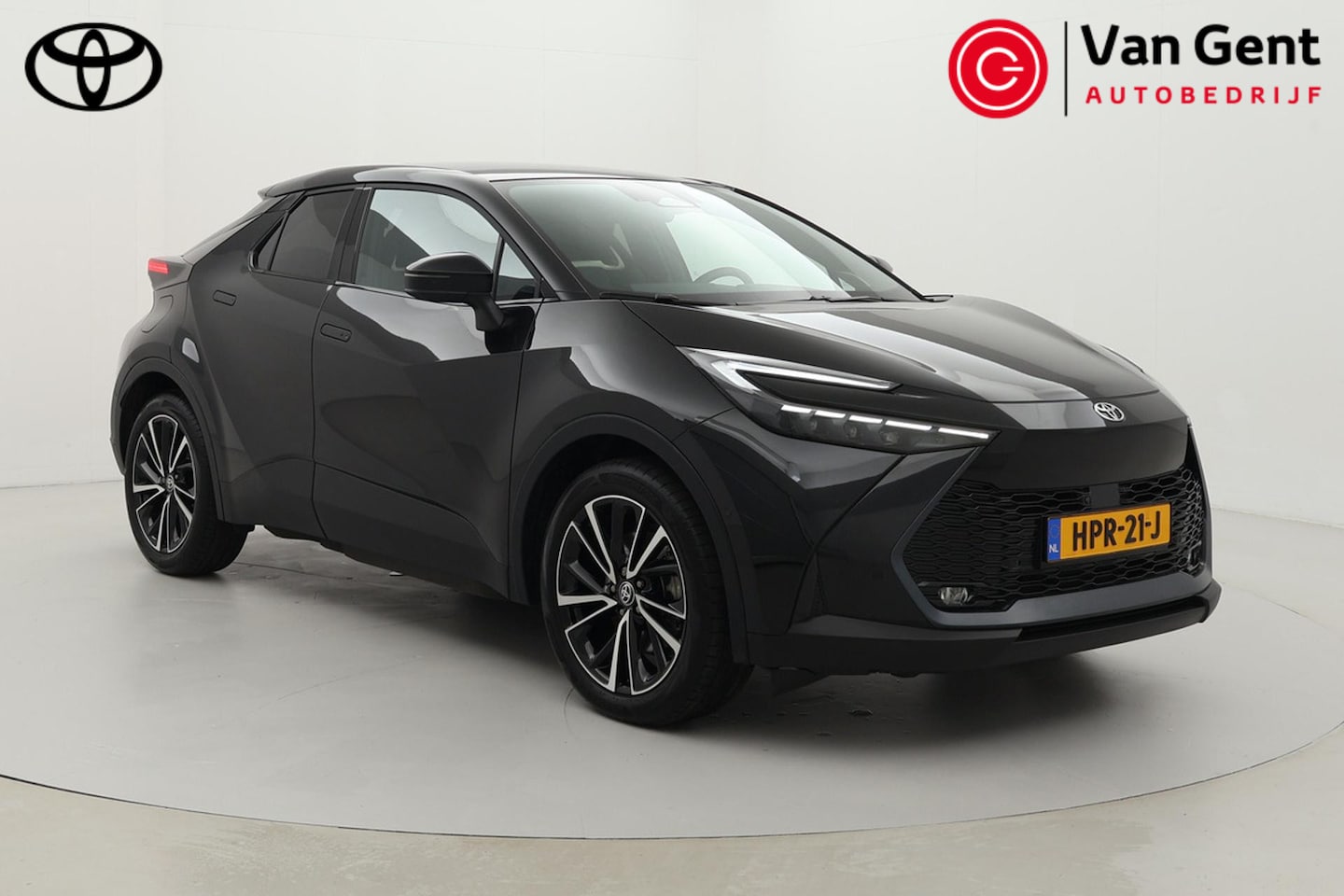 Toyota C-HR - 2.0 Plug-in Hybrid 220 Executive | Panoramadak | Warmtepomp | Dodehoek detectie | JBL | St - AutoWereld.nl