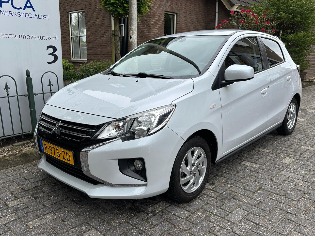 Mitsubishi Space Star - 1.2 Entry 1.2 Entry - AutoWereld.nl