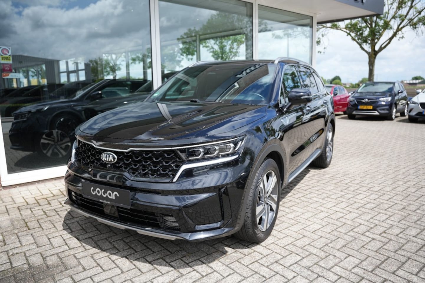 Kia Sorento - 1.6 T-GDI PLUG-IN HYBRID 4WD EXECUTIVELINE 4WD ExecutiveLine  Trekhaak ,Pano  Nappa leder - AutoWereld.nl