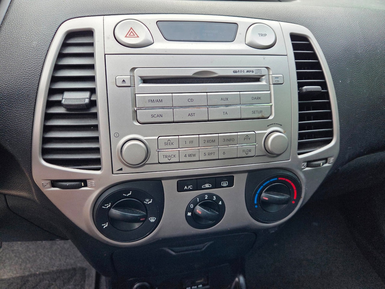 Hyundai i20 - 1.4i DynamicVersion *MOTOR DEFECT*