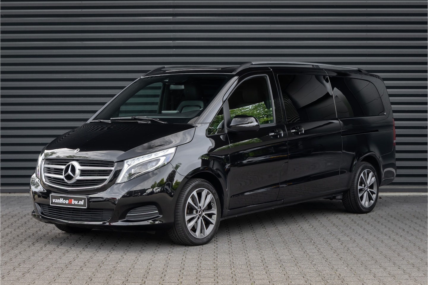Mercedes-Benz V-klasse - 250d 4-MATIC Extra Lang -8 zits - LED - Trekhaak - AutoWereld.nl