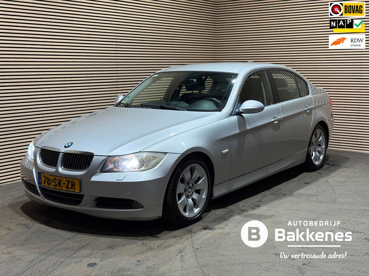 BMW 3-serie - 325i High Executive | Airco | Cruise | Navi - AutoWereld.nl