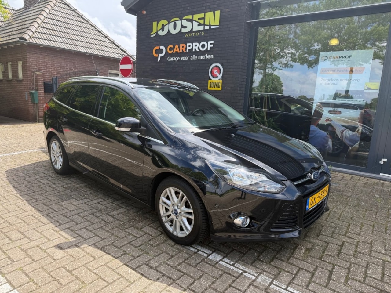 Ford Focus - 1,0 TITANIUM - AutoWereld.nl