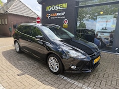Ford Focus - 1, 0 TITANIUM
