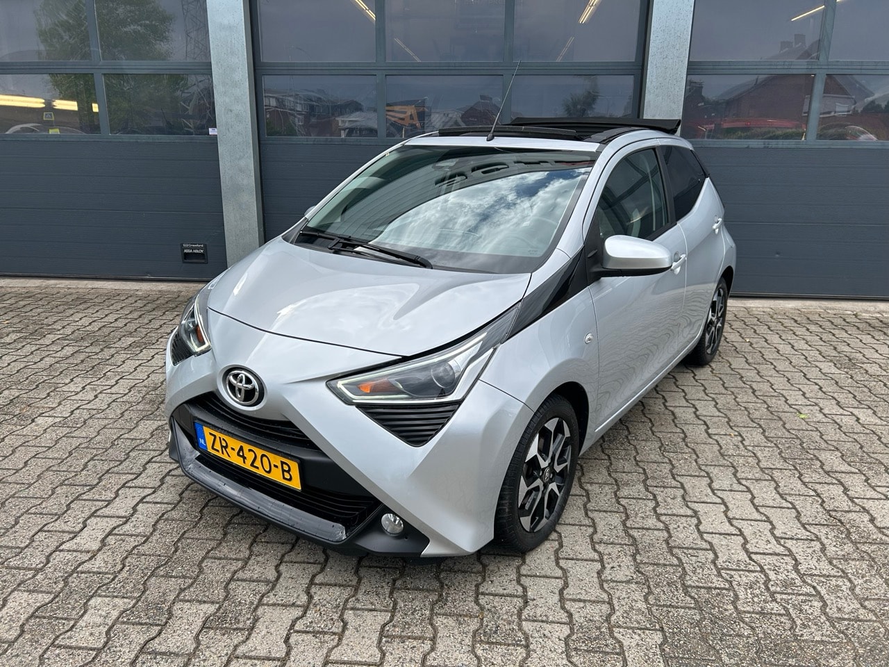Toyota Aygo - 1.0 VVT-i x-cite 1.0 VVT-i 72pk 5-drs x-cite - AutoWereld.nl