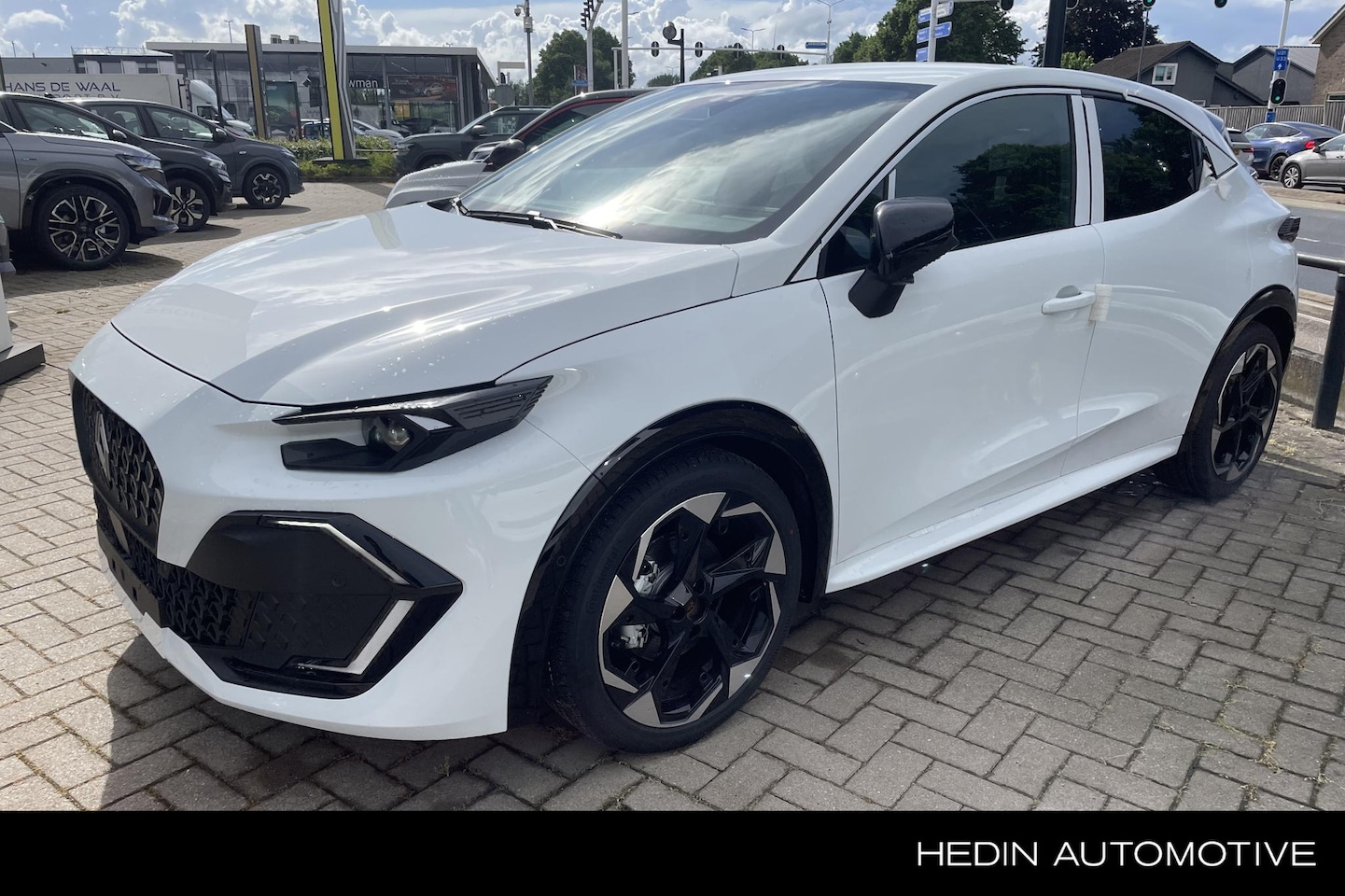 Renault Clio - nieuwe Renault 1.8 Hybrid 160 techno Renault nieuwe Renault Clio - AutoWereld.nl