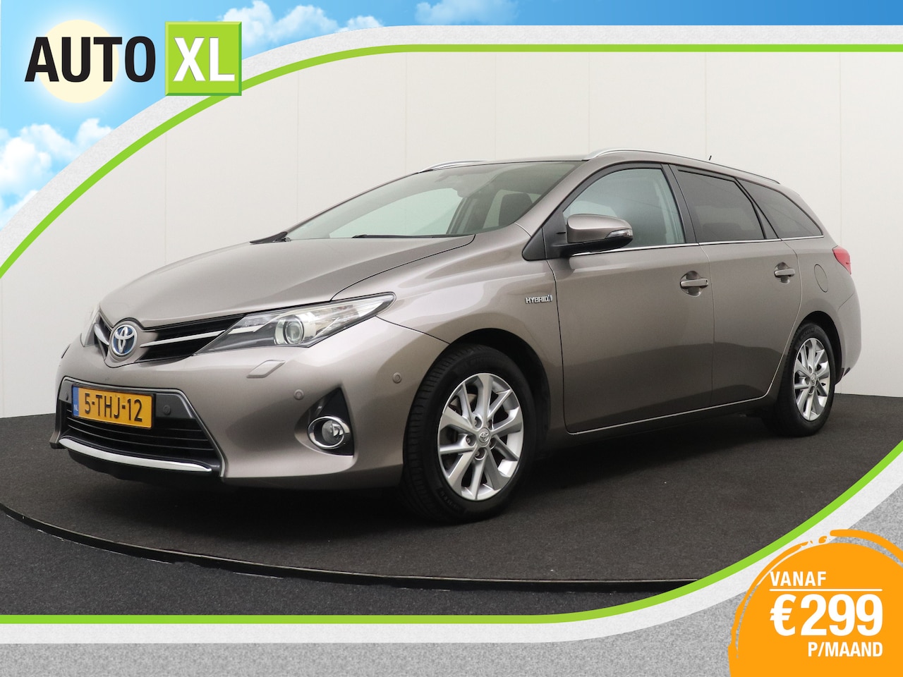Toyota Auris Touring Sports - 1.8 Hybrid Lease+ Pano-dak Trekhaak Camera - AutoWereld.nl