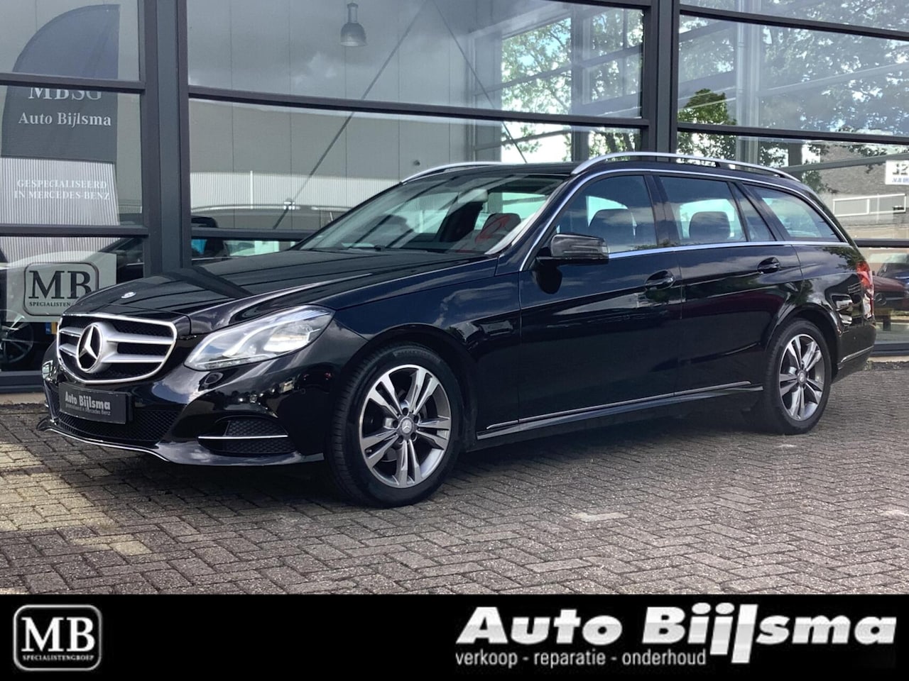 Mercedes-Benz E-klasse Estate - 200 Ambition Avantgarde 200 Ambition Avantgarde, navi, led verlichting, trekhaak - AutoWereld.nl