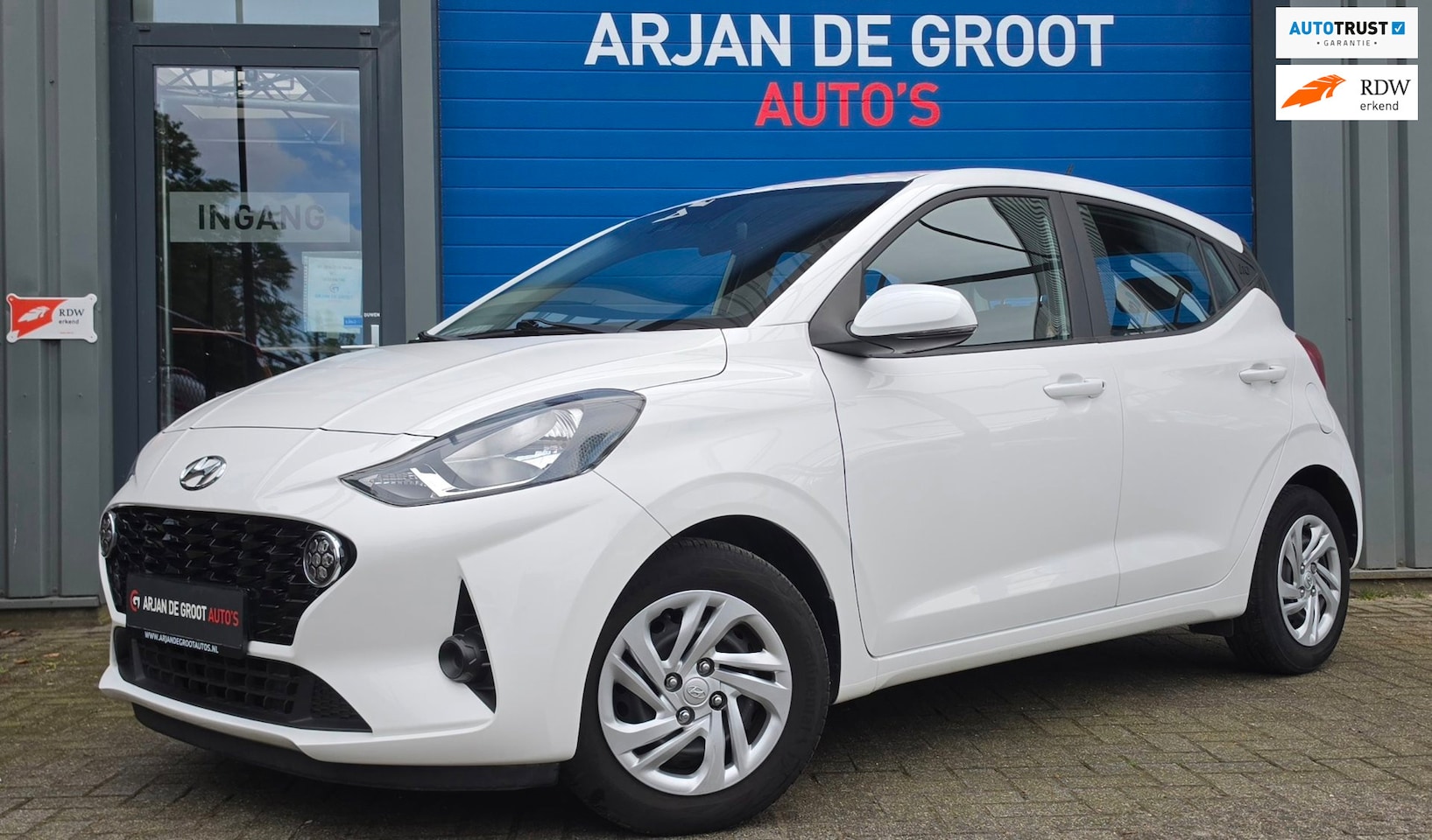 Hyundai i10 - 1.0 AUTOMAAT Airco Cruise Bleutooth Lane assist 2022 - AutoWereld.nl