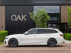 BMW 3-serie Touring - 330e | M-Sport | Live Cockpit | Panorama | H&K | ACC | Leder/Alcantara | Alpin Wit