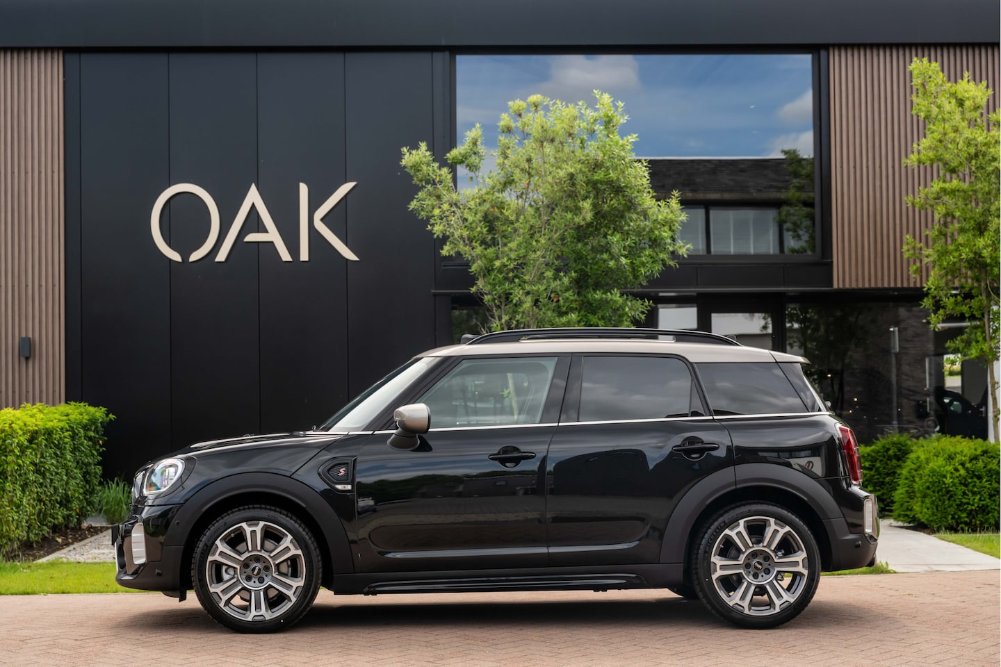 MINI Countryman - 2.0 Cooper S F1 Aut. | Navi | Panorama | Lounge Leder | Head-Up | ACC | Trekhaak | 19"LM | - AutoWereld.nl