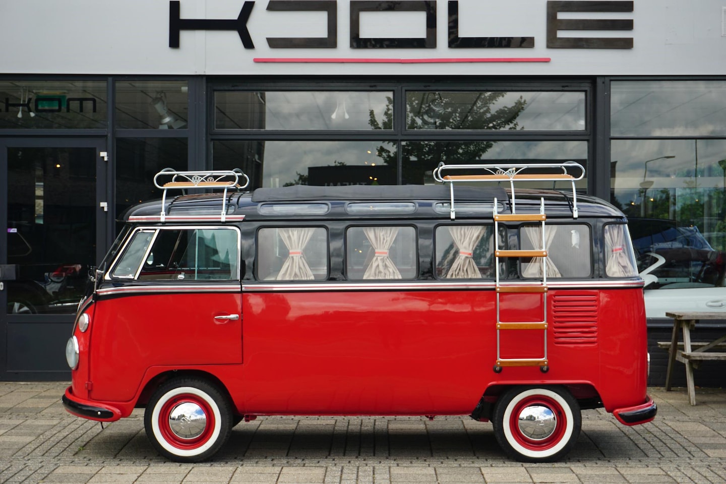 Volkswagen T1 - Kombi Samba Style 23 Window Camper - AutoWereld.nl