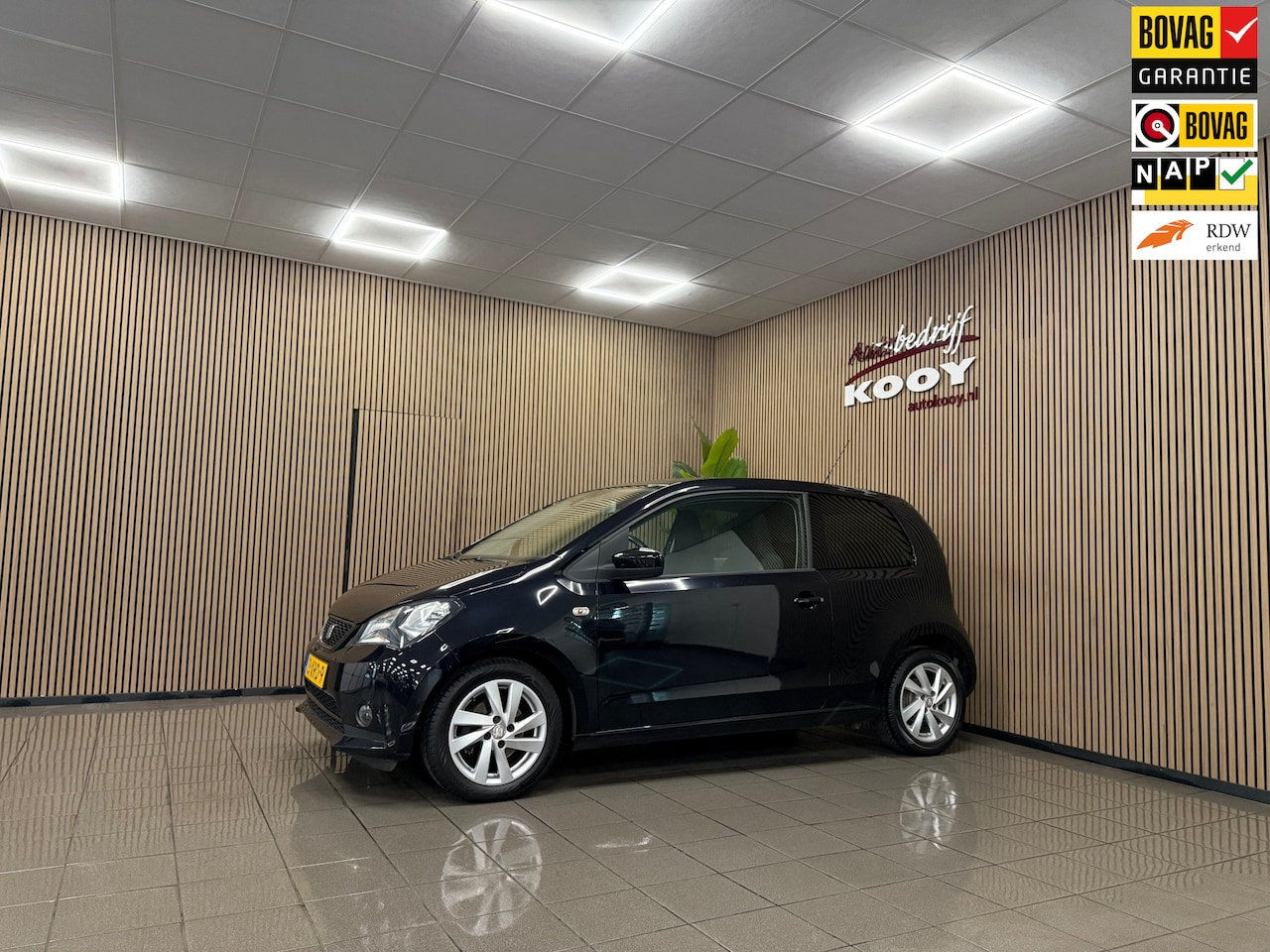 SEAT Mii - 1.0 Style Sport * 1e Eig / Navigatie / Cruise control / LM Velgen / NL Auto * - AutoWereld.nl