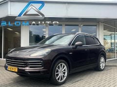 Porsche Cayenne - 3.0 E-Hybrid 463PK PANO+CARPLAY+HRONO+TREKH