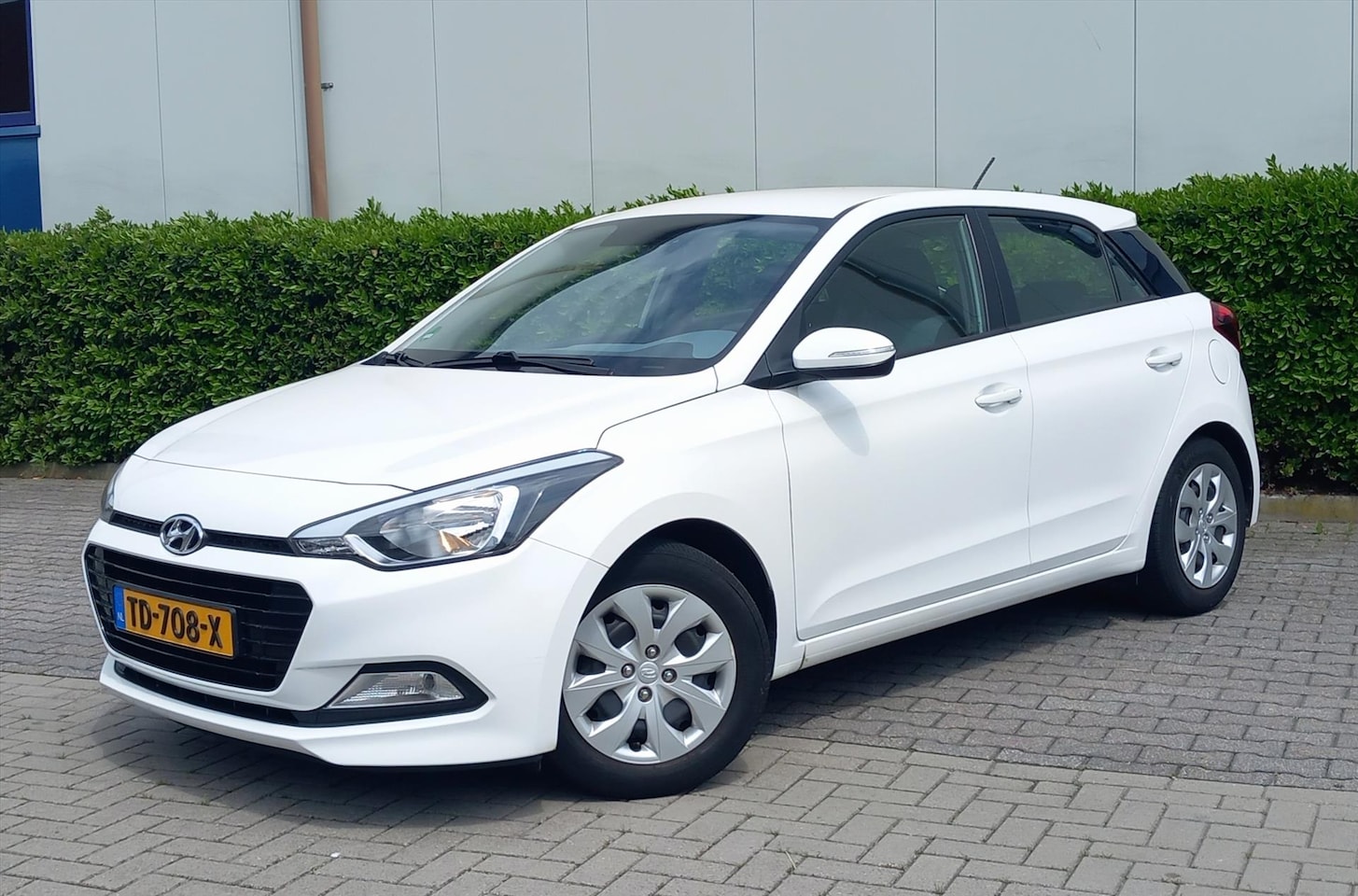 Hyundai i20 - 1.0 T-GDI Blue 100PK i-Drive Cool - AutoWereld.nl