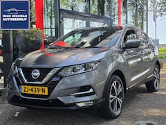 Nissan Qashqai - 1.3 DIG-T 140PK N-Connecta | Panoramadak | Navigatie Licht metalen velgen | Cruise Control