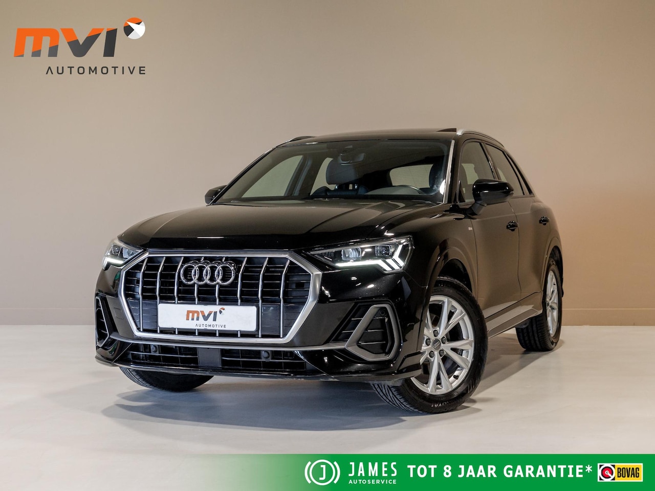 Audi Q3 - 35 TFSI 2x S-Line edition / 150pk / Panorama dak / Dodehoek herkenning / - AutoWereld.nl