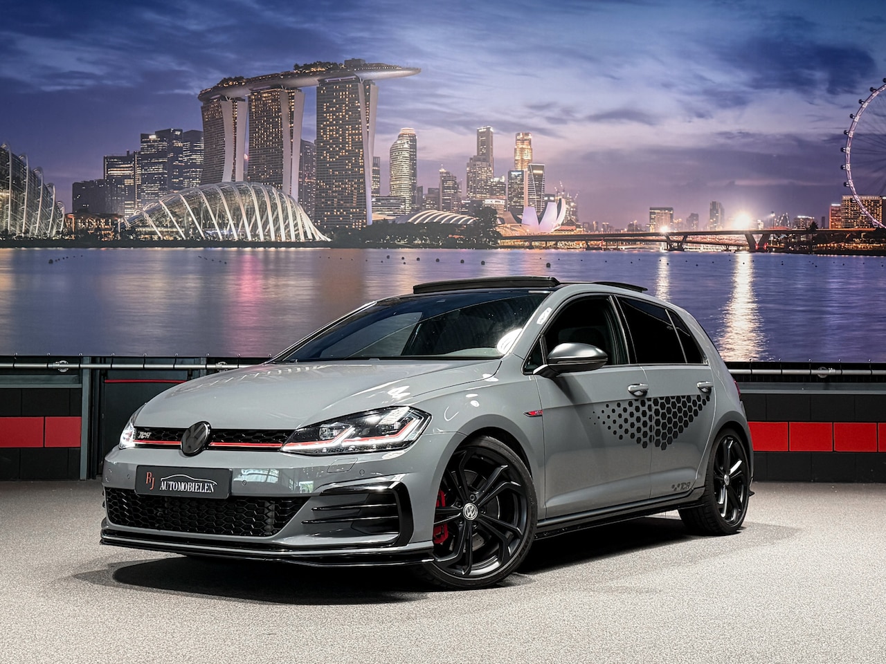 Volkswagen Golf - 2.0 TSI GTI TCR |BullX-Uitlaat|Keyless|Panorama|DCC|Camera| - AutoWereld.nl