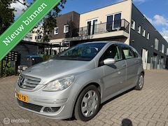Mercedes-Benz B-klasse - 200|Automaat|Carplay|Pdc|Pano|hoge instap