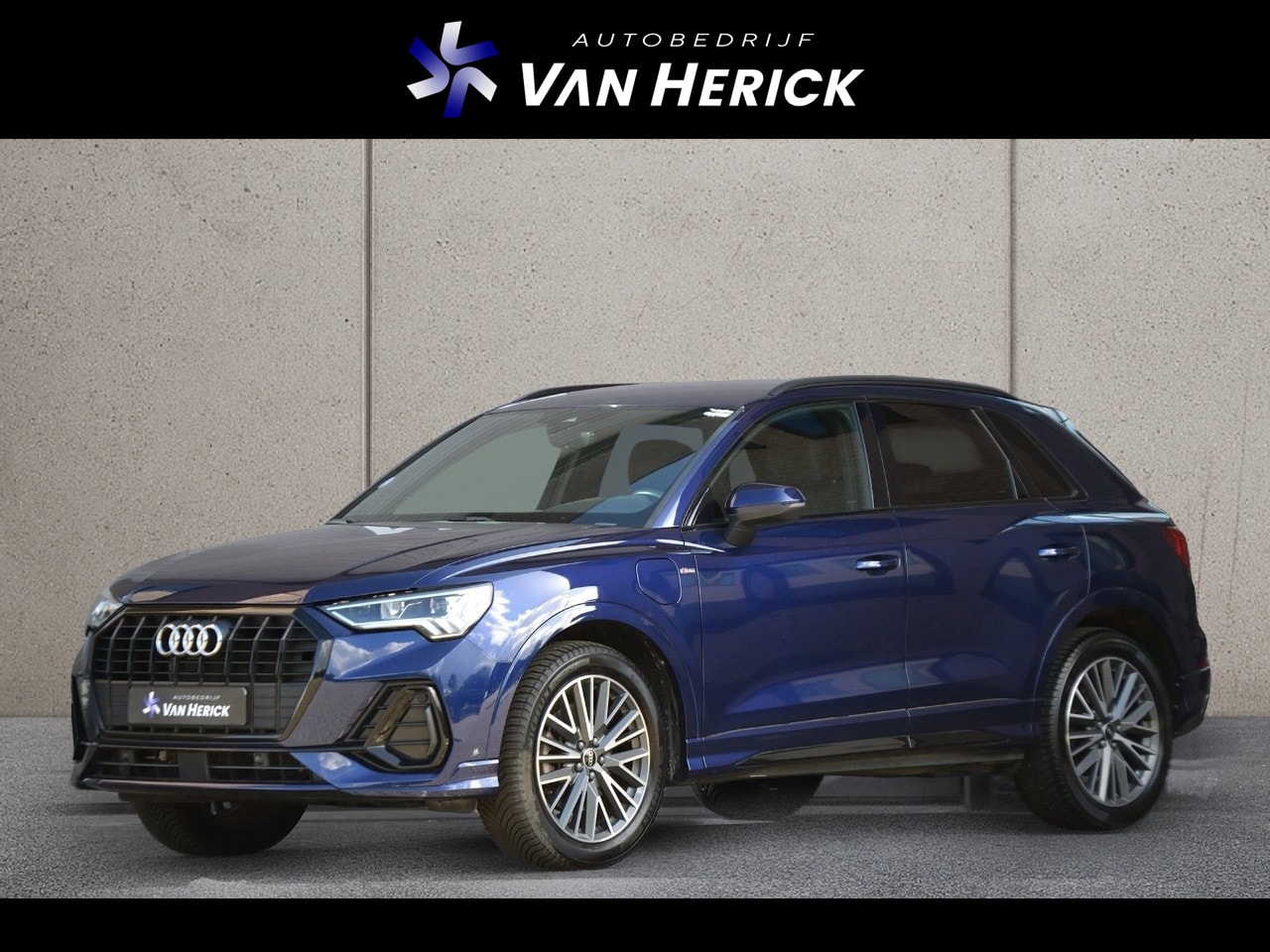Audi Q3 - 45 TFSI e S-Line | ACC | Navigatie | Achteruitrijcamera | Ambient Light - AutoWereld.nl