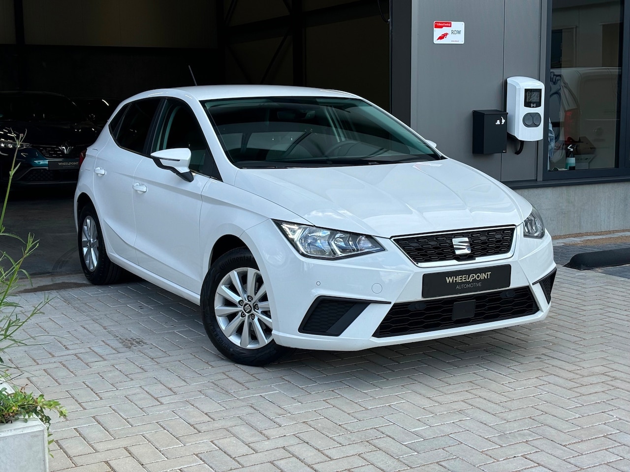 SEAT Ibiza - 1.0 TSI Style Business Intense|CarPlay|Camera|ACC - AutoWereld.nl