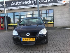 Volkswagen Polo - 1.4-16V Trendline