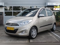 Hyundai i10 - 1.2 Plus 4-Cilinder 86PK NL-auto [ Airco Parkeersensoren AUX USB Elektrische Ramen Central