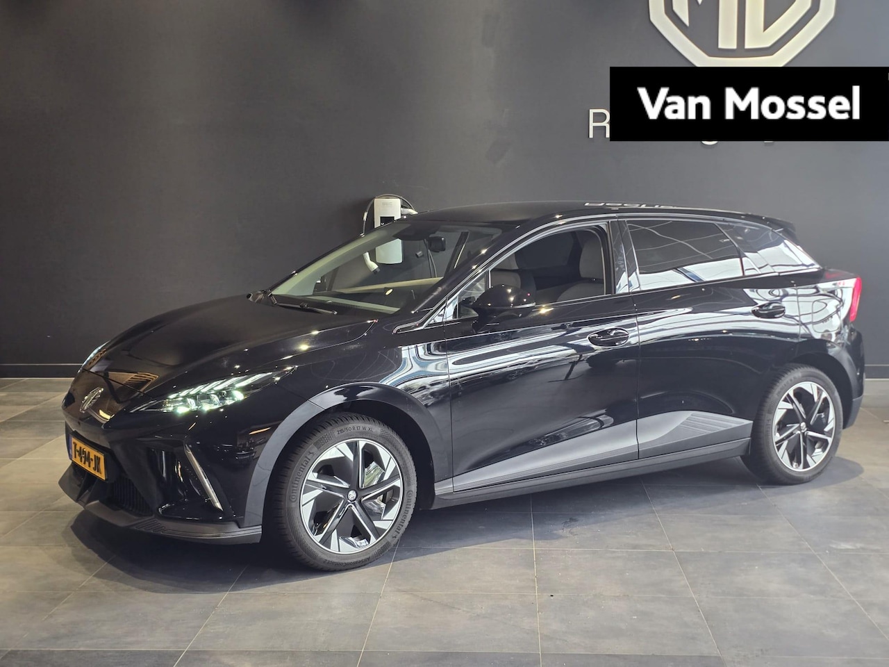 MG MG4 - Luxury 64kWh Luxury 64 kWh - AutoWereld.nl