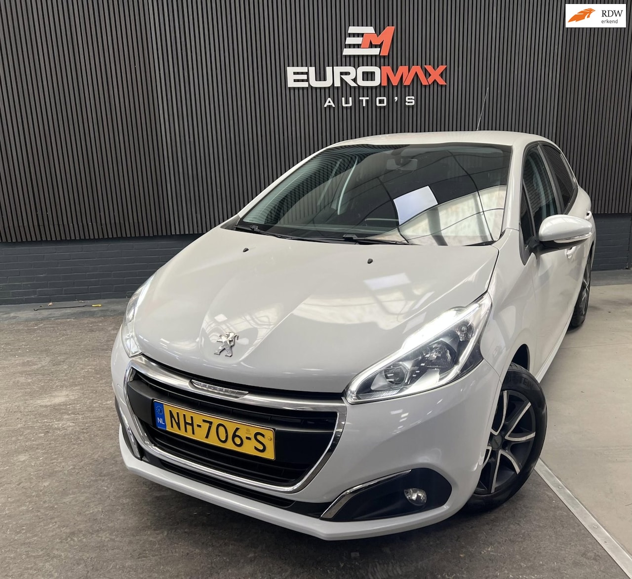 Peugeot 208 - 1.2 PureTech Blue Lion 1e Eigenaar - NAP - Airco - AutoWereld.nl