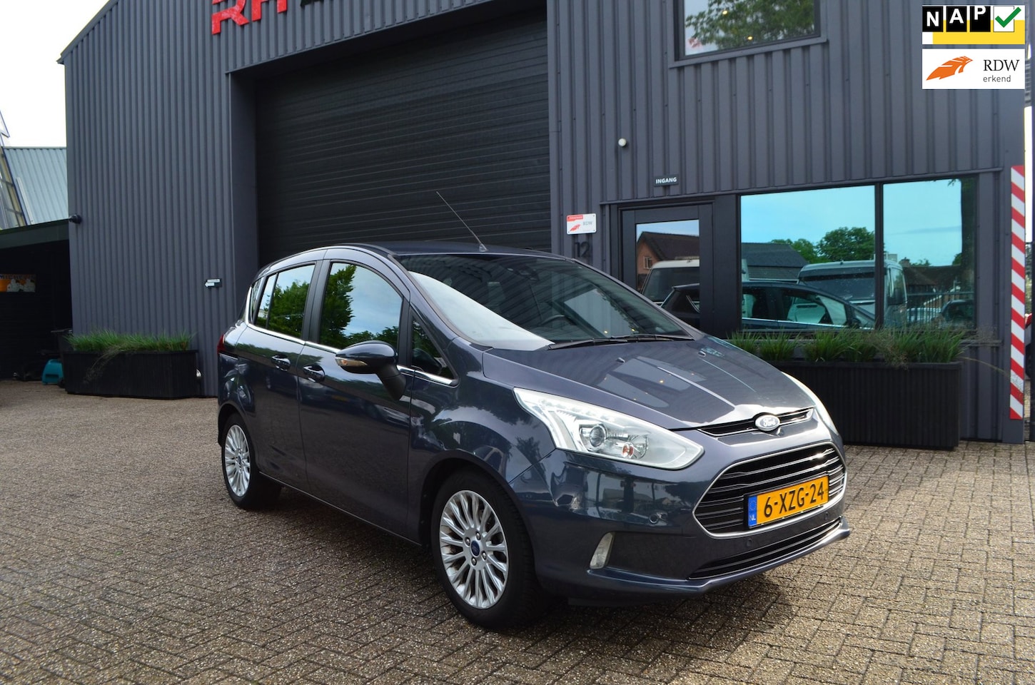 Ford B-Max - 1.0 EcoBoost Titanium | Camera | Clima | Trekhaak | Navi - AutoWereld.nl