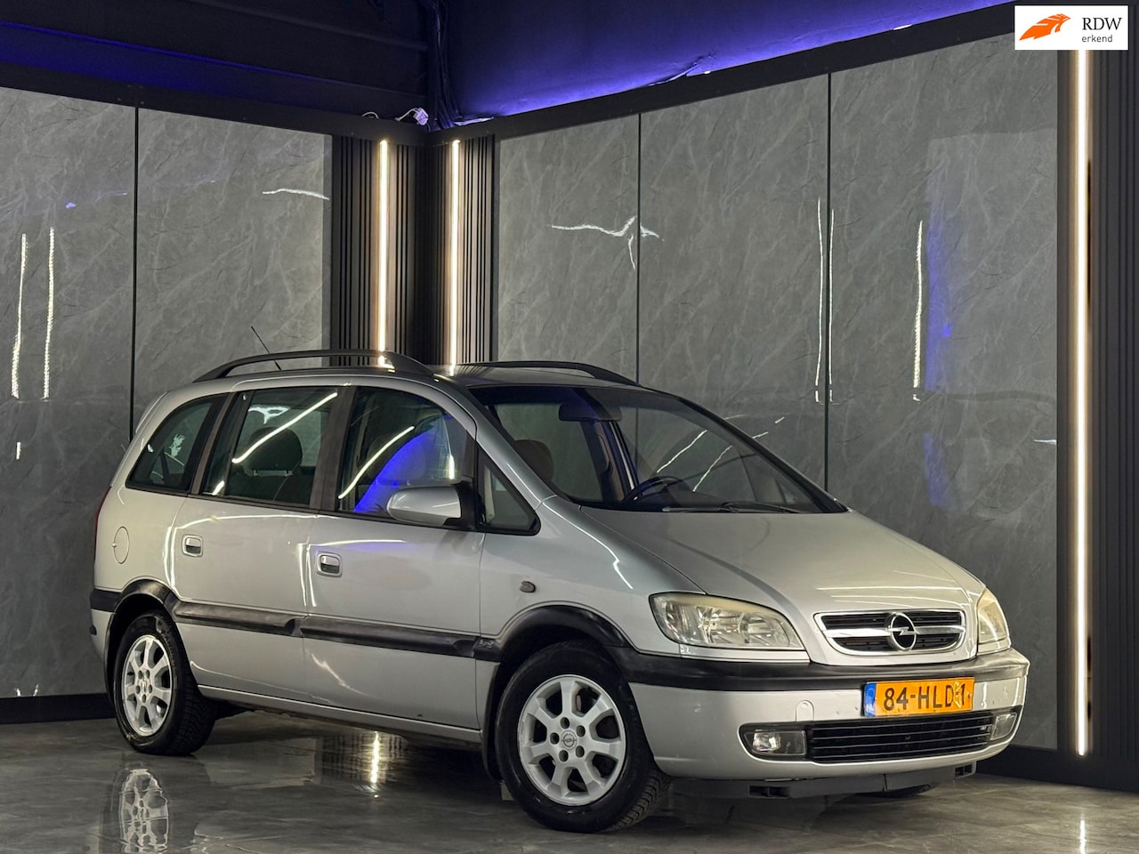 Opel Zafira - 1.8-16V Elegance Navigator |7p|Automaat|2e Eignr|Park Sensor|Boekjes - AutoWereld.nl