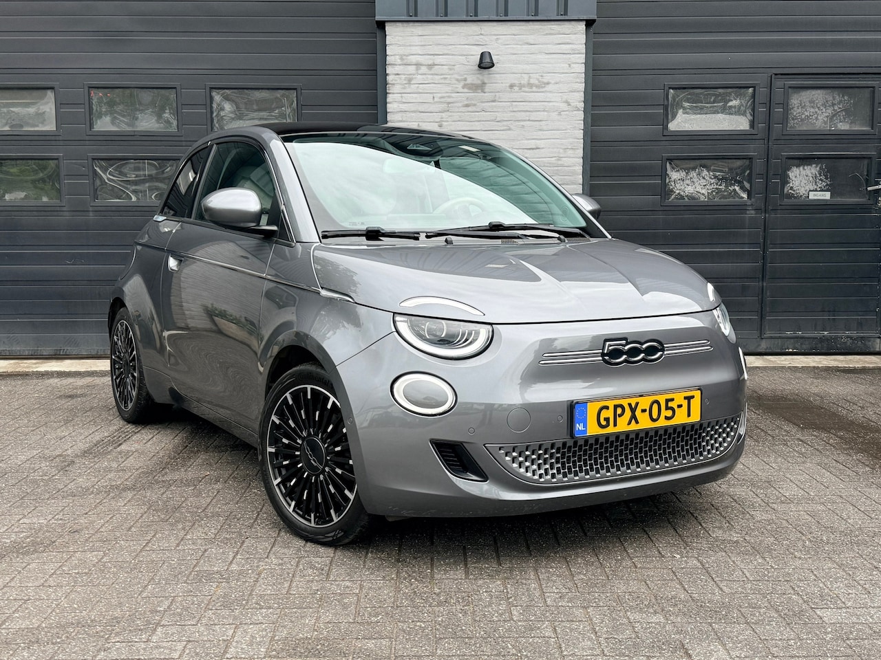 Fiat 500 - La Prima 42 kWh, Adpt Cruise, Aur Camera, Apple Carplay - AutoWereld.nl