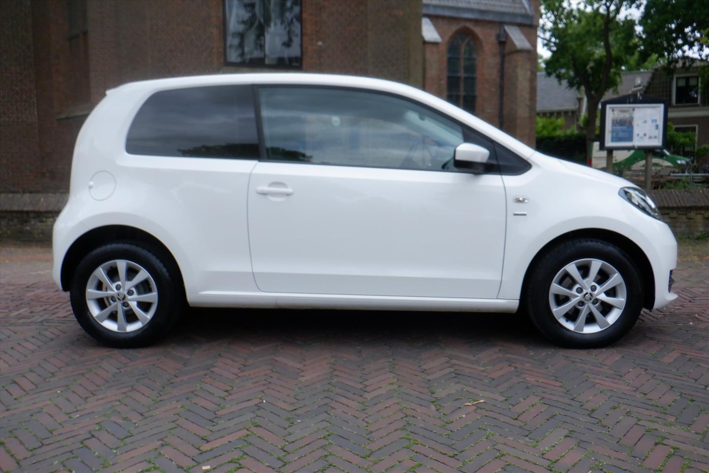 Skoda Citigo - 1.0 60pk Ambition - 41.000 KM -AIRCO - BOVAG - AutoWereld.nl