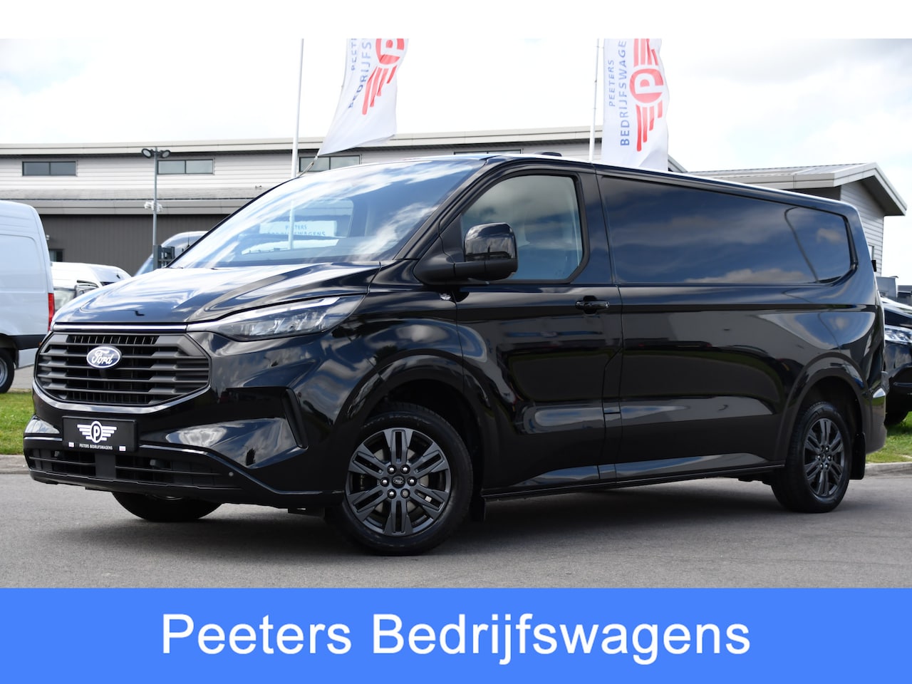 Ford Transit Custom - 300 2.0 TDCI L2H1 Black Edition Full Options! Adaptieve Cruise, Virtual, Camera, LED, Carp - AutoWereld.nl