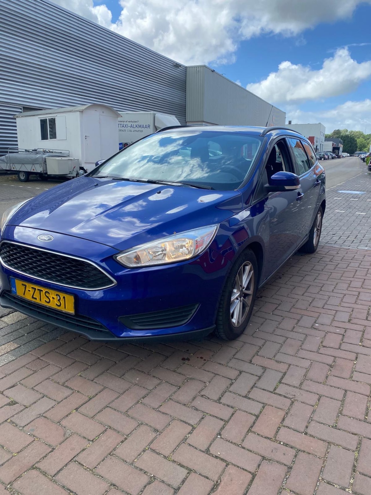 Ford Focus Wagon - 1.0 Trend Edition / Airco / Elek ramen - AutoWereld.nl