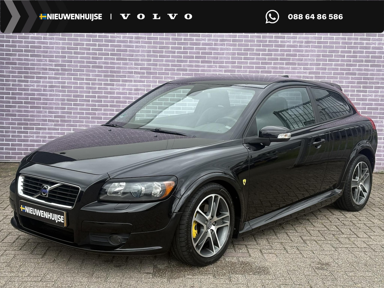 Volvo C30 - 2.4i Summum | Stoelverwarming | Navigatie | Exterieur styling | Spoiler | Sport Chassis | - AutoWereld.nl