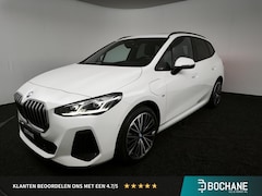 BMW 2-serie Active Tourer - 225e xDrive M-sport | Panoramadak | Lederen bekleding | Head-up display |