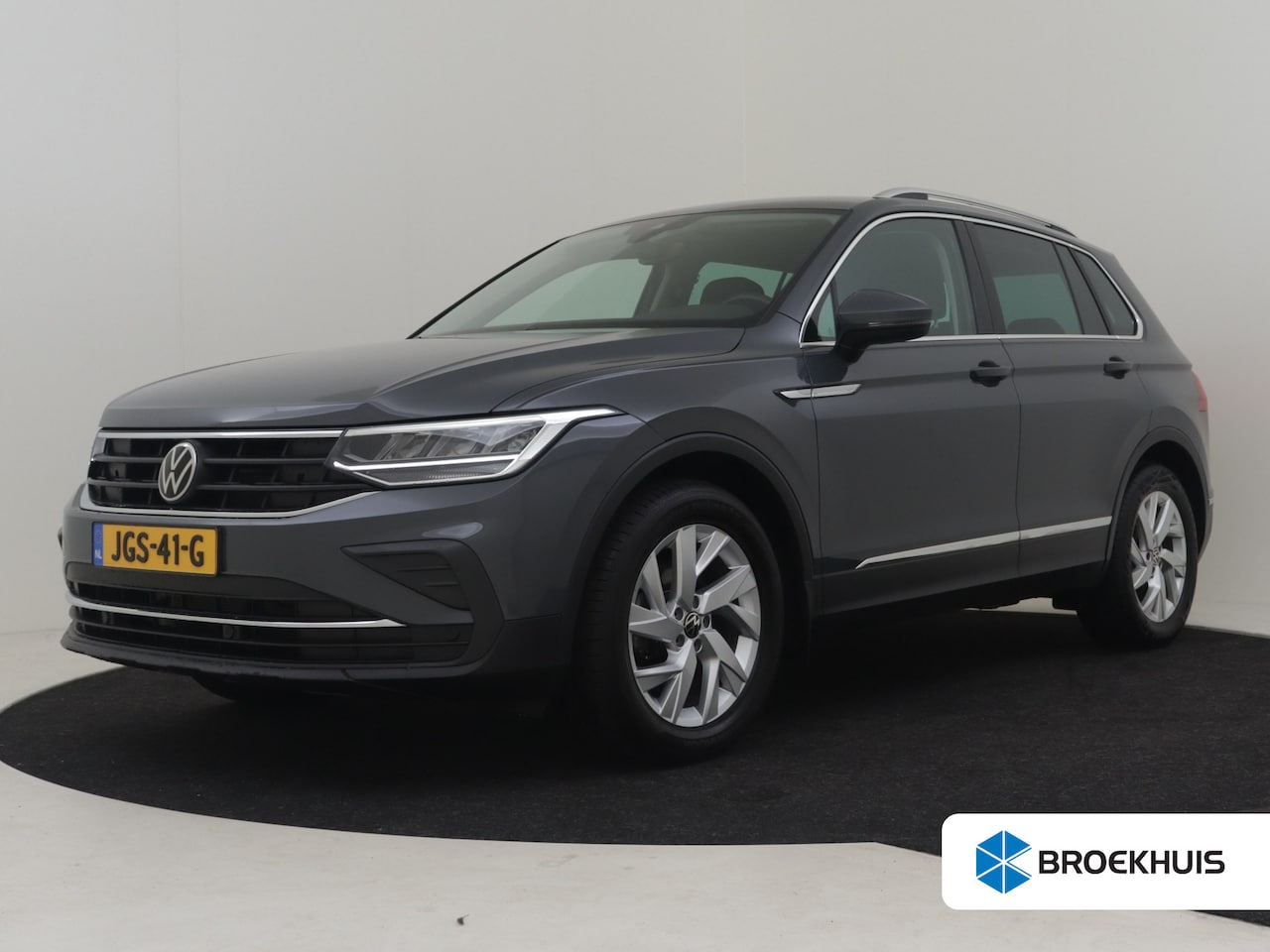 Volkswagen Tiguan - 1.5 TSI 150 PK DSG Life Business | Achteruitrijcamera | Stoel/stuurverwarming | Cruise c - AutoWereld.nl