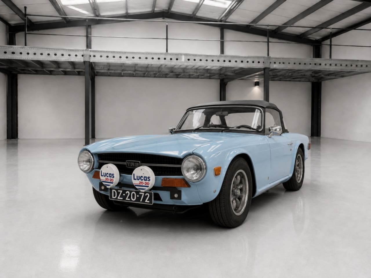 Triumph TR6 - met overdrive - AutoWereld.nl