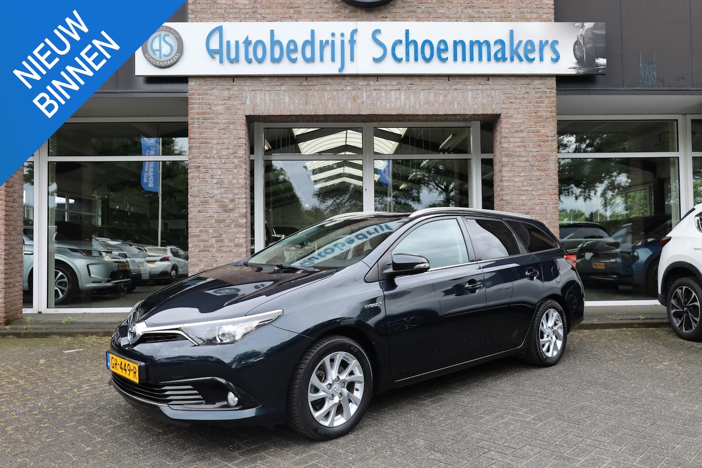 Toyota Auris Touring Sports - 1.8 Hybrid Lease NAP DEALERONDH. TREKHAAK-AFN PANO CAMERA DAB CRUISE CLIMA NAVI PDC LMV - AutoWereld.nl