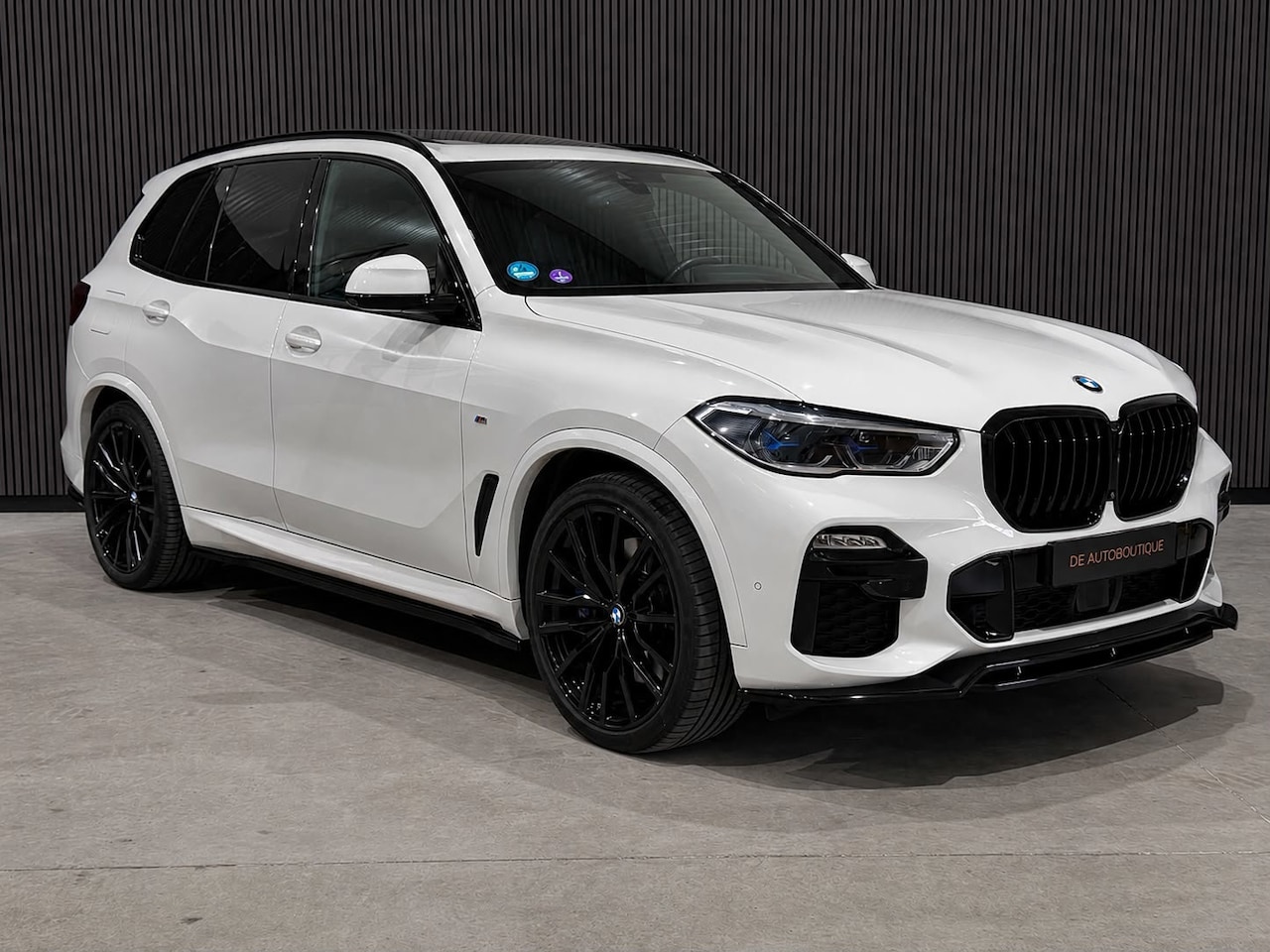 BMW X5 - XDrive45e High Executive M-Sport / Pano / Leder / HUD / 22" LM - AutoWereld.nl